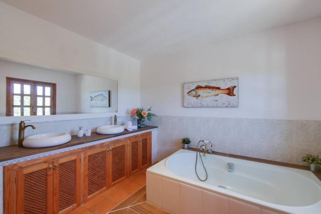 Finca Pintxito Holiday home